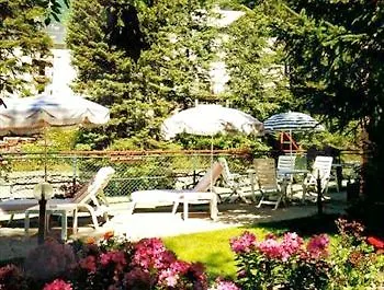 Hotel Lyret شامونكس 3*,
